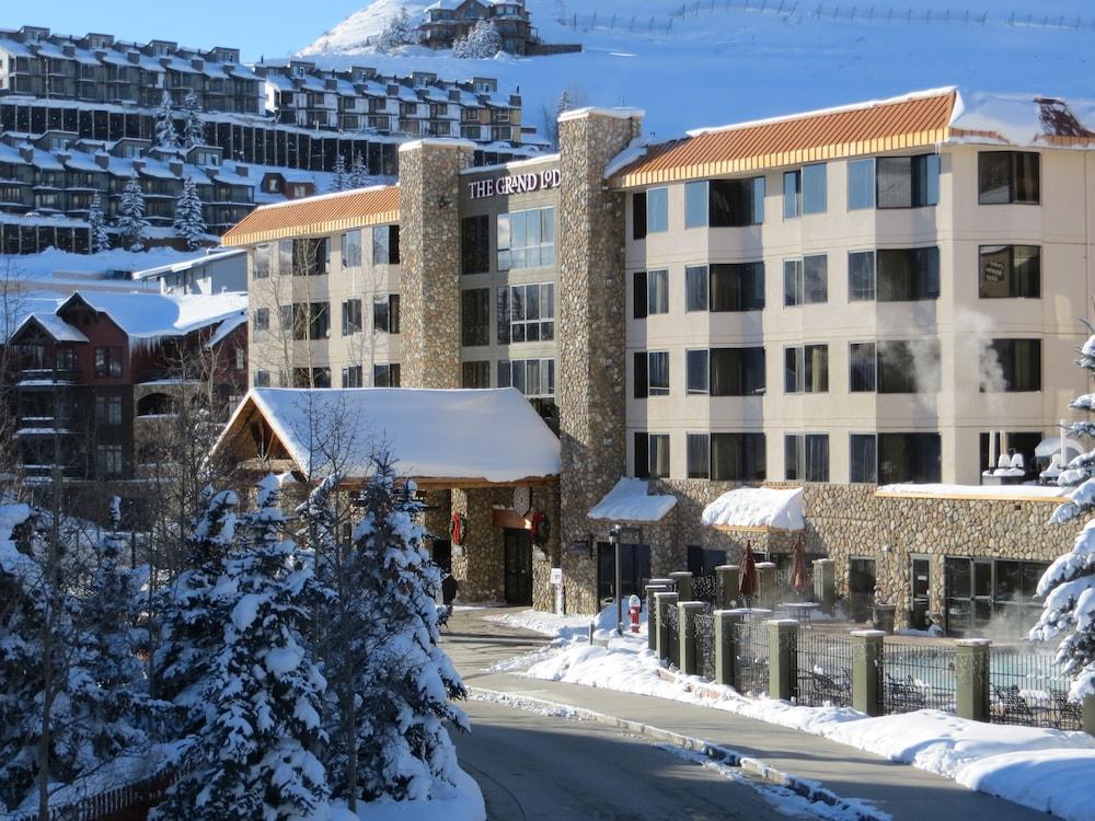 The Grand Lodge Hotel And Suites Mount Crested Butte Exterior photo