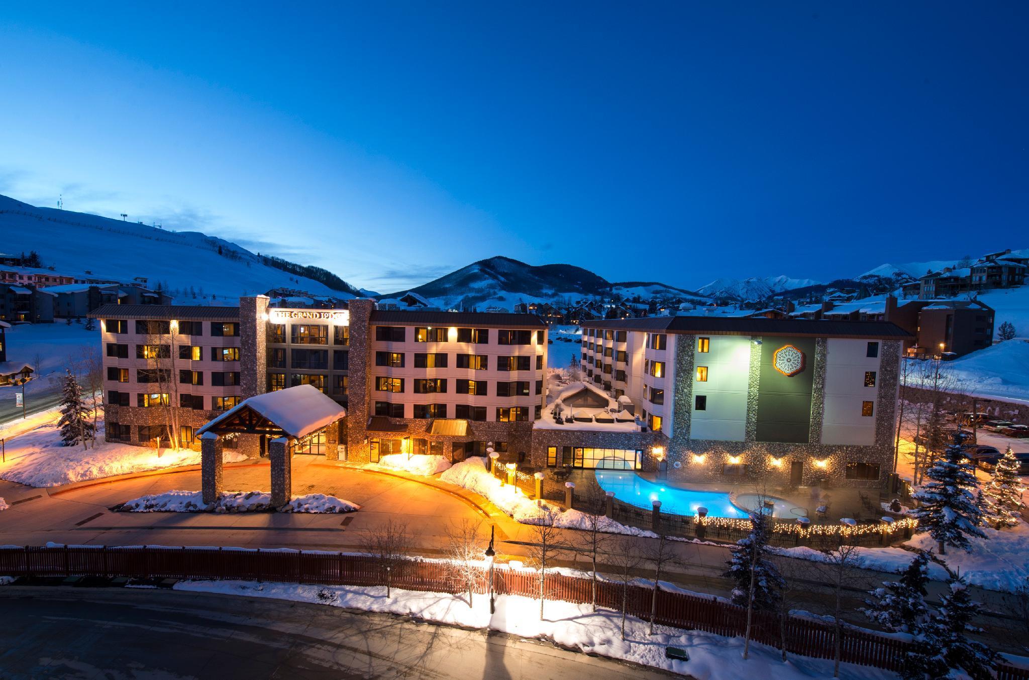 The Grand Lodge Hotel And Suites Mount Crested Butte Exterior photo