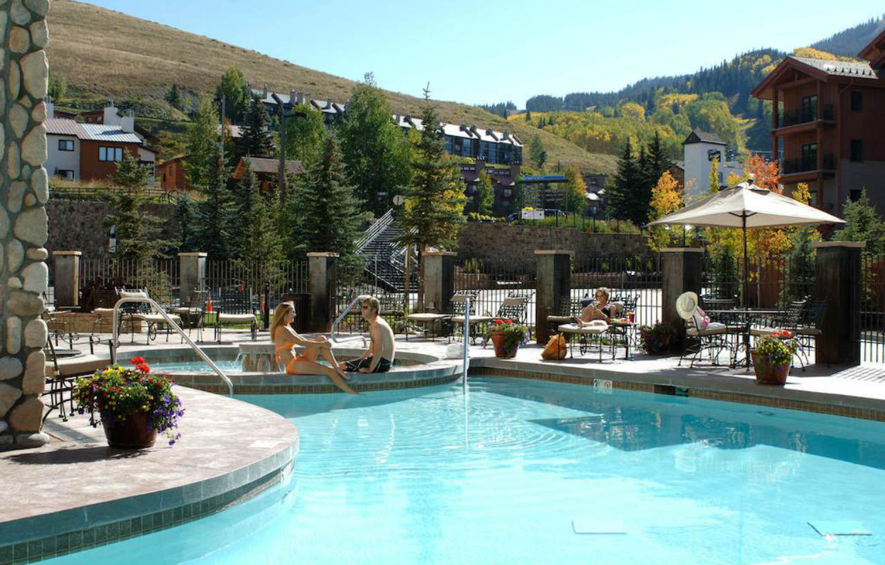 The Grand Lodge Hotel And Suites Mount Crested Butte Exterior photo